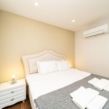 アンタルヤCentral Flat With Balcony Near Sea In Muratpasaアパートメント エクステリア 写真